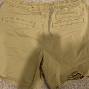 Hollister Brown Khaki Jogger Shorts 7" Size: Small